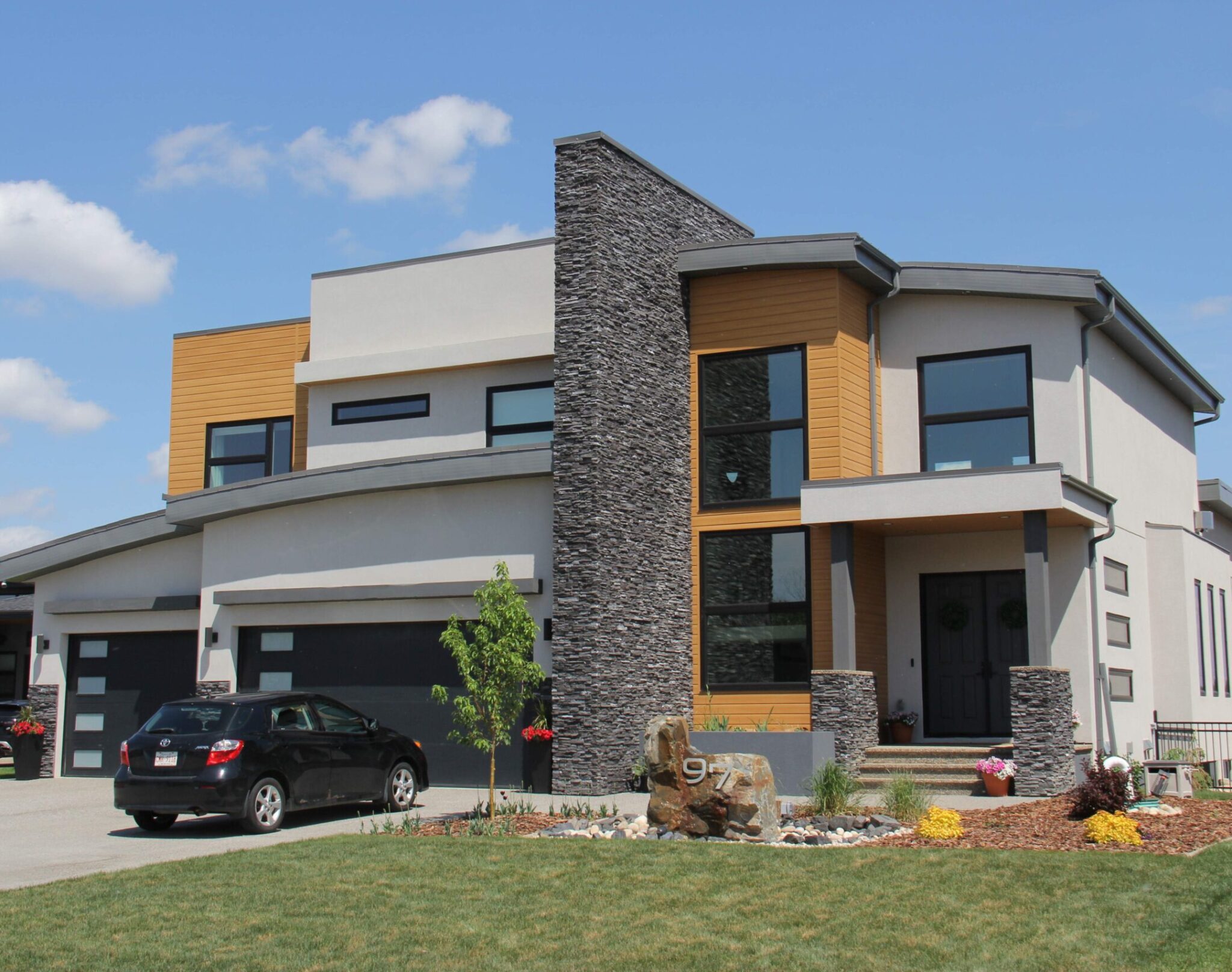 Combination Of Stucco & Stone | Completed Projects By Met Exteriors