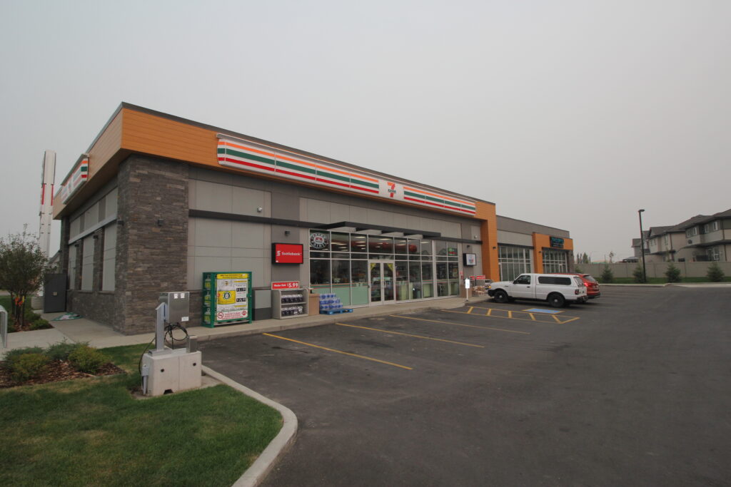 Commercial building in Leduc Alberta with EIFS and natural stone cladding by Met Exteriors – eifs and stone facade