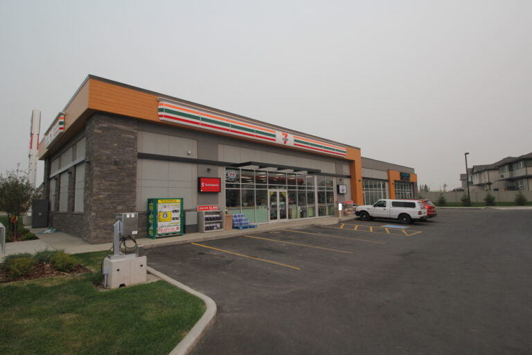 Commercial building in Leduc Alberta with EIFS and natural stone cladding by Met Exteriors – eifs and stone facade